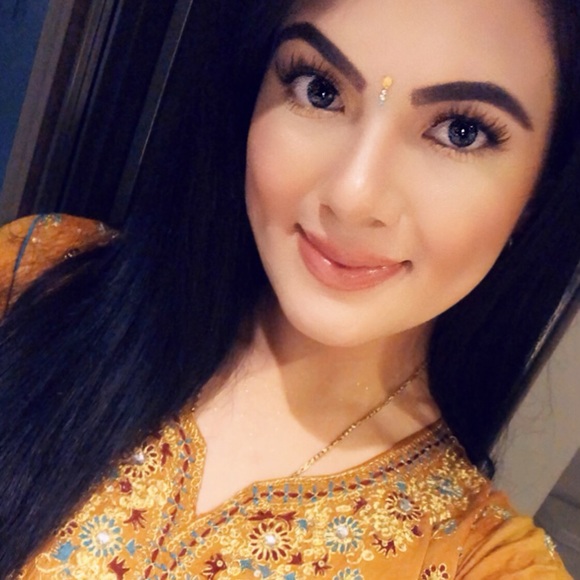 Meet your Posher, Laura - Picture 6 of 15